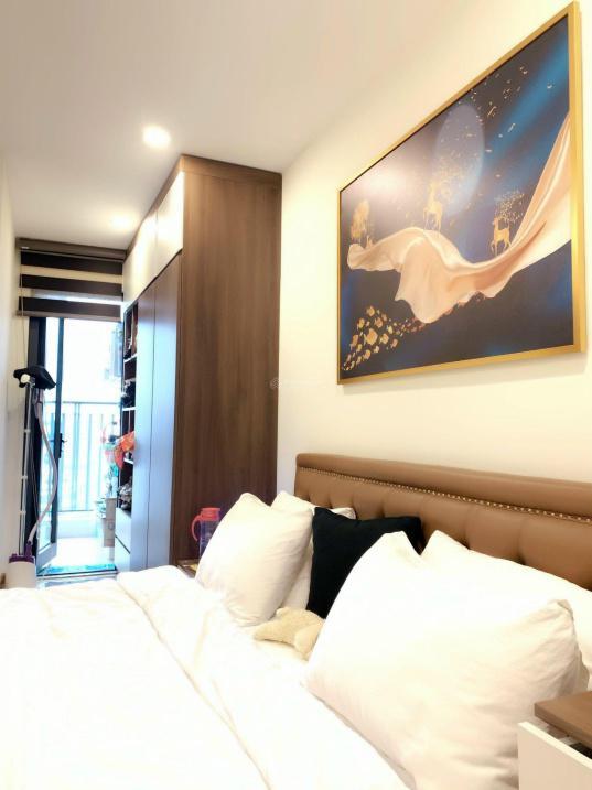 Cho thuê chung cư Central Field Trung Kính 2 phòng ngủ nội thất tiện nghi