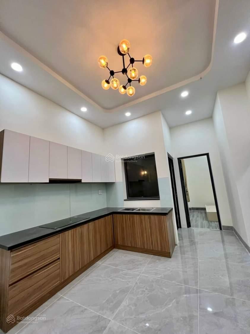 Nhà lầu tặng hết nội thất sân ô tô DT 116m2 giá chỉ 4.2 tỷ
