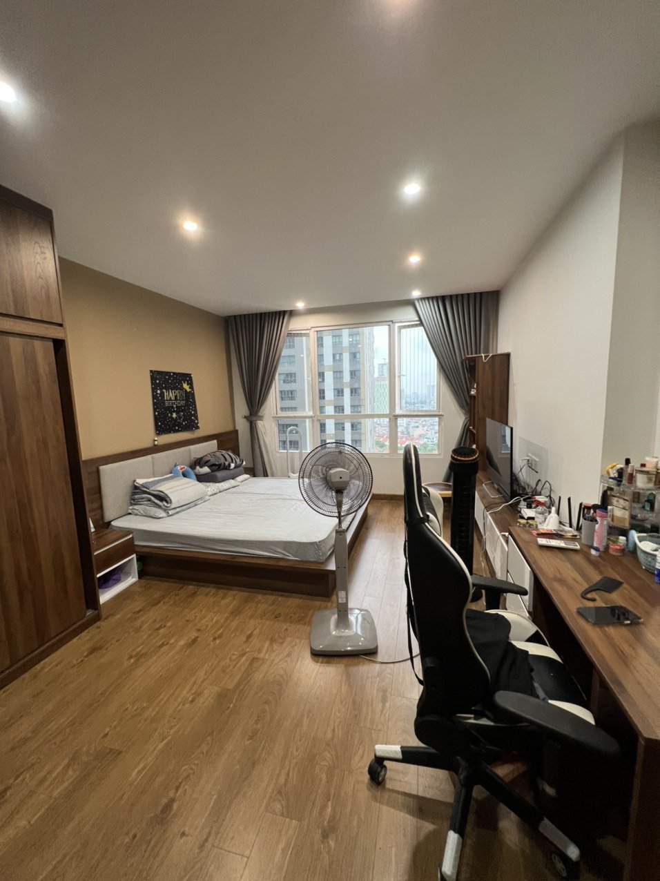 Cần tiền kinh doanh bán nhanh căn Mulberry Lane tầng trung, nhà mới, đẹp, để lại full đồ
