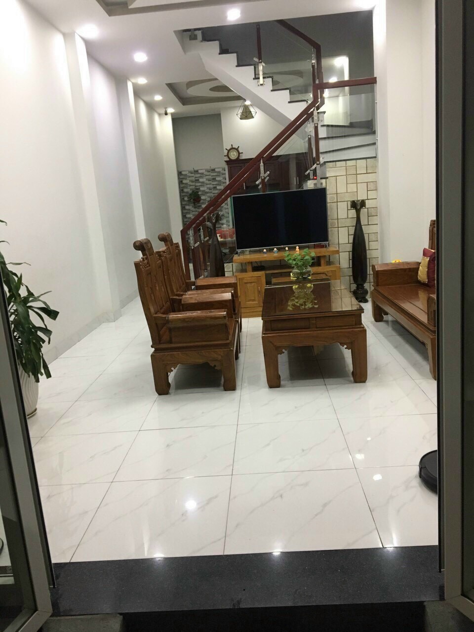 Cho thuê nhà nguyên căn tại Long Trường, quận 9