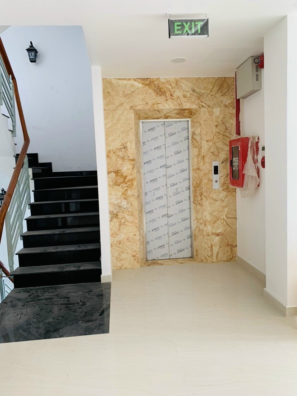 Cho thuê tòa nhà mặt tiền Bùi Thị Xuân, Tân Bình