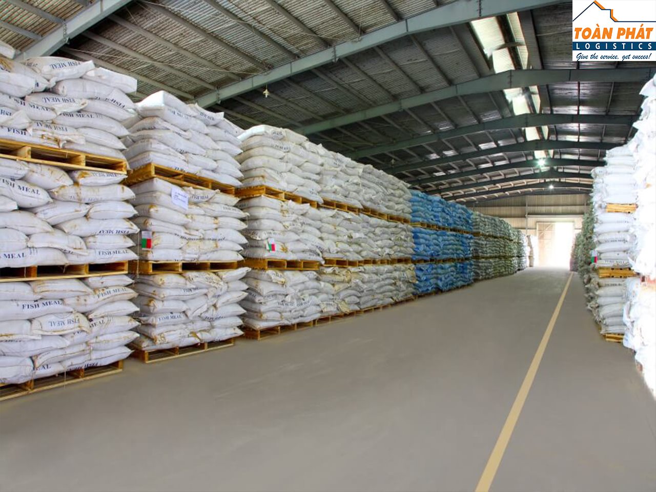 Cho thuê kho bao gồm dịch vụ xếp dỡ, thuê kho diện tích tách nhỏ 200-300m2 tại KCN Sóng Thần 1