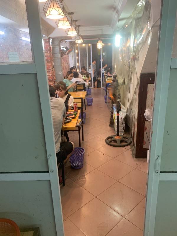 Sang quán ăn lẩu nướng FULL đồ đối diện học viện Tài Chính, đông đúc