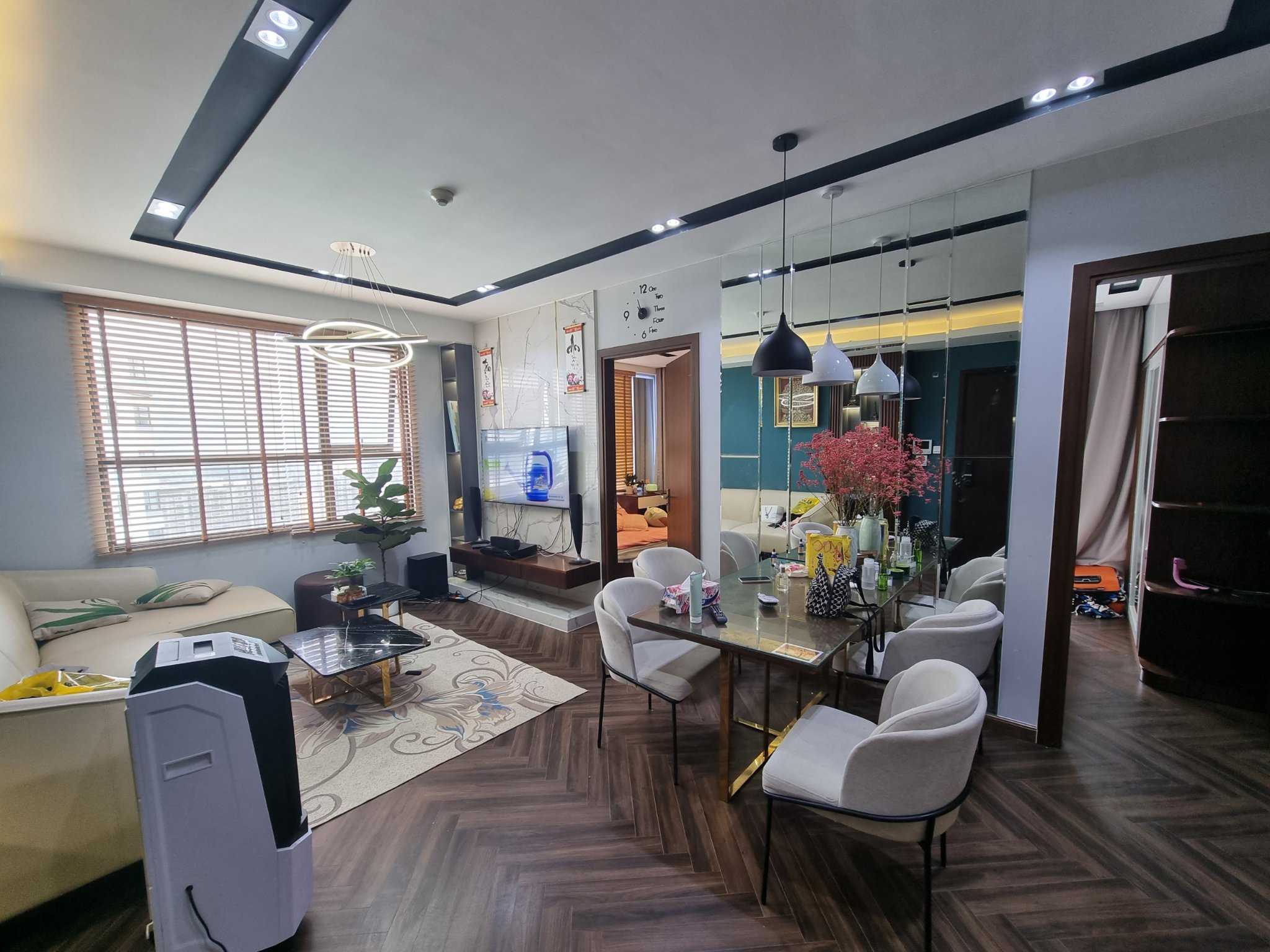 Cho thuê chung cư Green Bay 2 8m2 ngủ 14 triệu