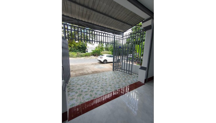 Bán gấp căn nhà phố thuộc Phường 9, TP Vĩnh Long giá cực tốt