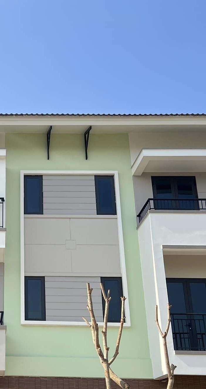 Bán gấp 1 căn shophouse view biệt thự và công viên triệu đô chỉ 7.4 tỷ ở Bắc Ninh