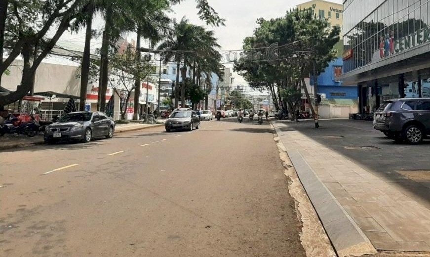 Bán nhanh nhà phố phường Tây Sơn, tp Pleiku, Gia Lai