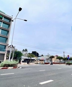 Cho thuê tòa nhà làm văn phòng trung tâm tp Long Khánh, Đồng Nai