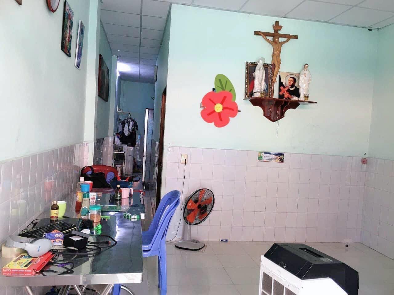Bán nhà 2mt Đoàn Giỏi 54m2 shr-hxh thông , ngay cạnh Aeon Tân Phú , 5ty nhinh 0932030061