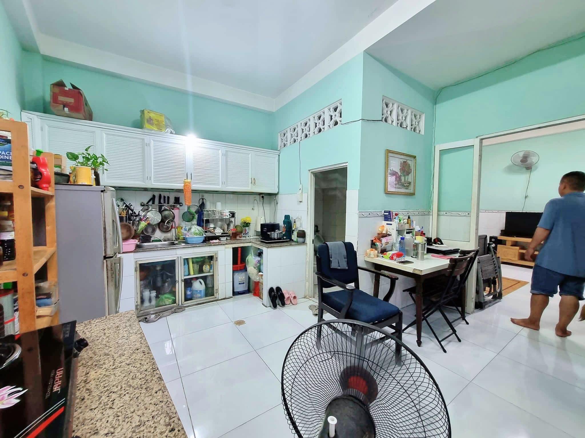 Bán nhà shr 62m2 2tang mũi tàu Cộng Hoà - Trường Chinh, nở hậu tài Lộc - 5 tỷ nhỉnh 0932030061