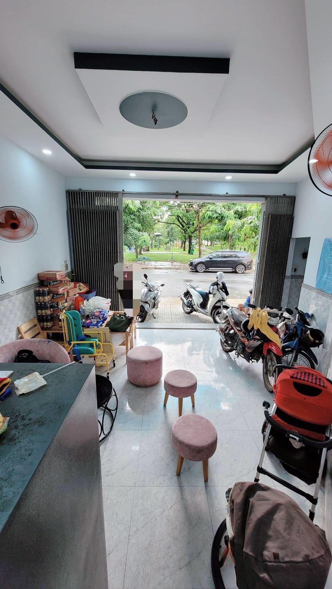 Bán nhà mt shr 53m2-4tang ngay Công Viên Sơn Kỳ Tân Phú, thu nhập 20tr/tháng , 6 tỷ nhỉnh 0932030061