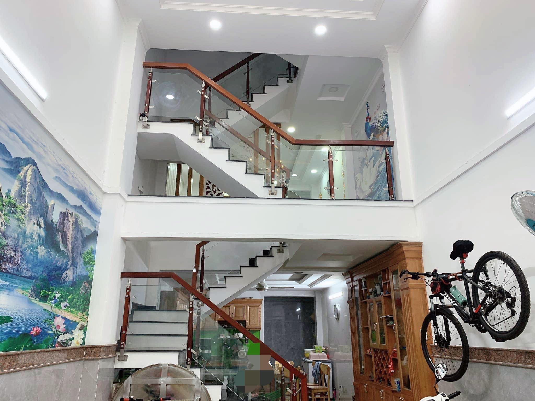 Bán nhà shr 57m2-5tang Phạm Văn Bạch Tân Bình, oto ngủ nhà , 7ty nhỉnh 0932030061