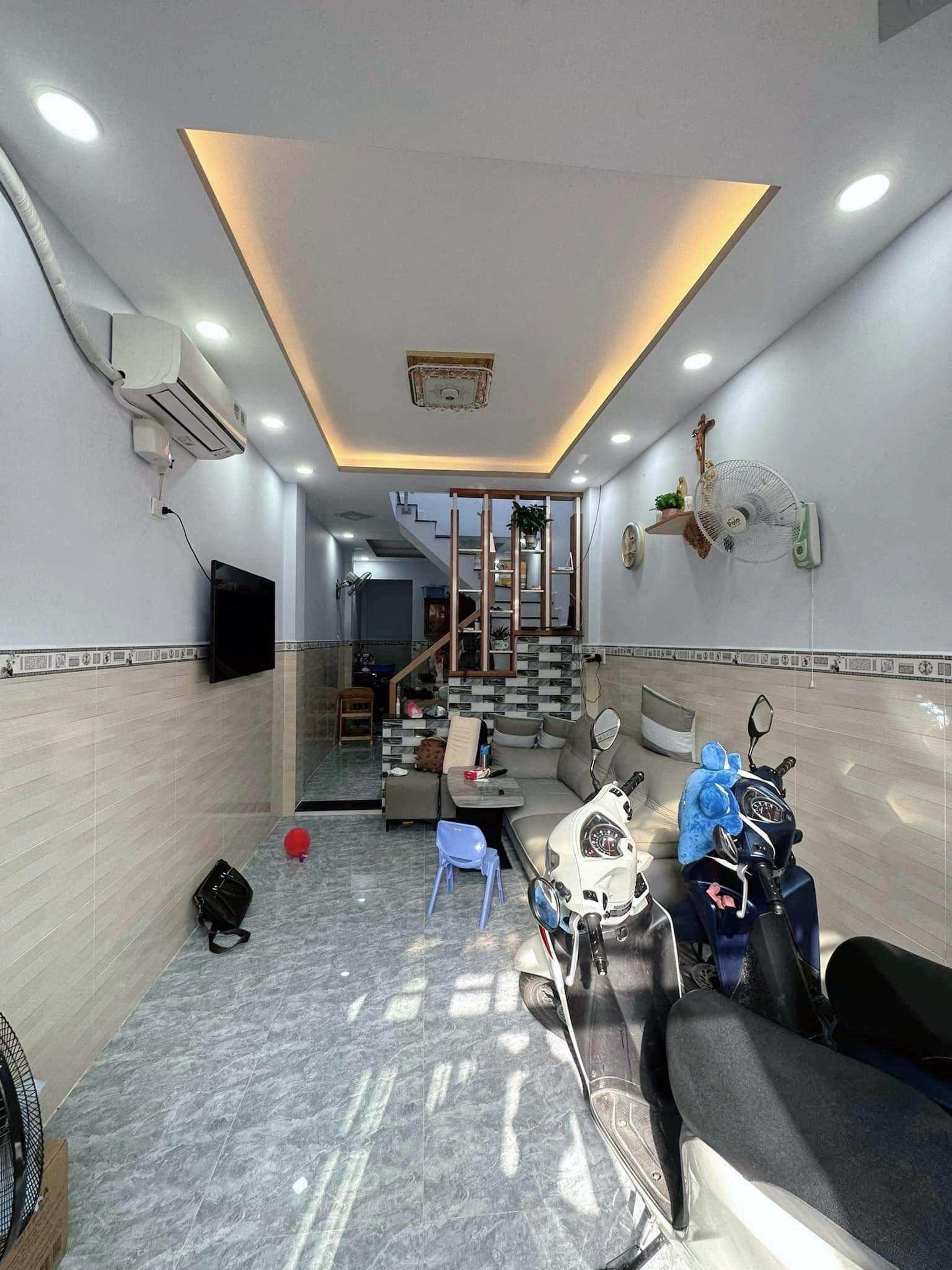Bán nhà shr 32m2-2tang-2pn Phan Huy Ích , hẻm kiamoning gần chung cư Phúc Yên , 3tỷ nhỉnh 0932030061