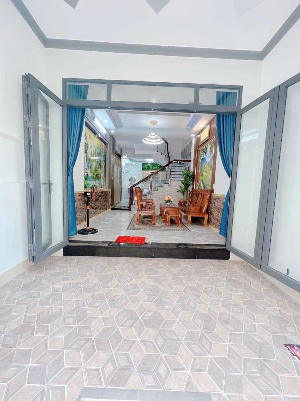 Nhà mới hxh 48m2-4tang ngay Emart Phan Huy Ích Gò Vấp - full nội thất xịn sò - 5ty nhỉnh 0932030061