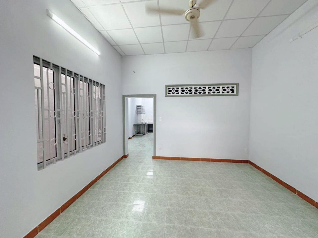 Bán nhà shr 62m2-2pn gần Gò Dầu giao Bình Long - liền kề Aeon Tân Phú - 4 tỷ nhỉnh 0932030061