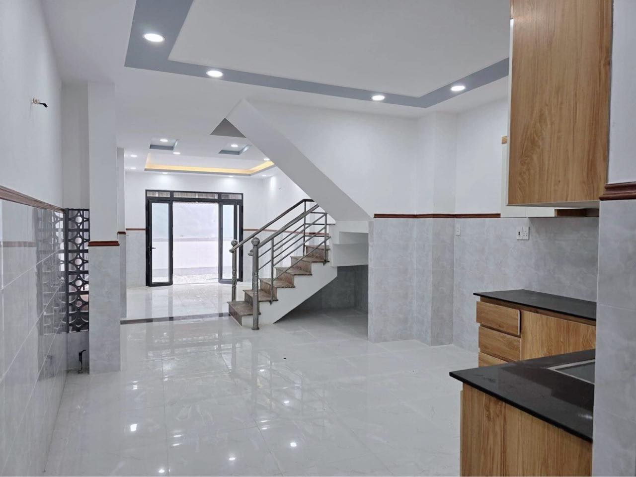Bán nhà hxh tránh 58m2-2tang gần Phạm Văn Bạch giao Trường Chinh -giáp sân bay - 6 tỷ nhỉnh