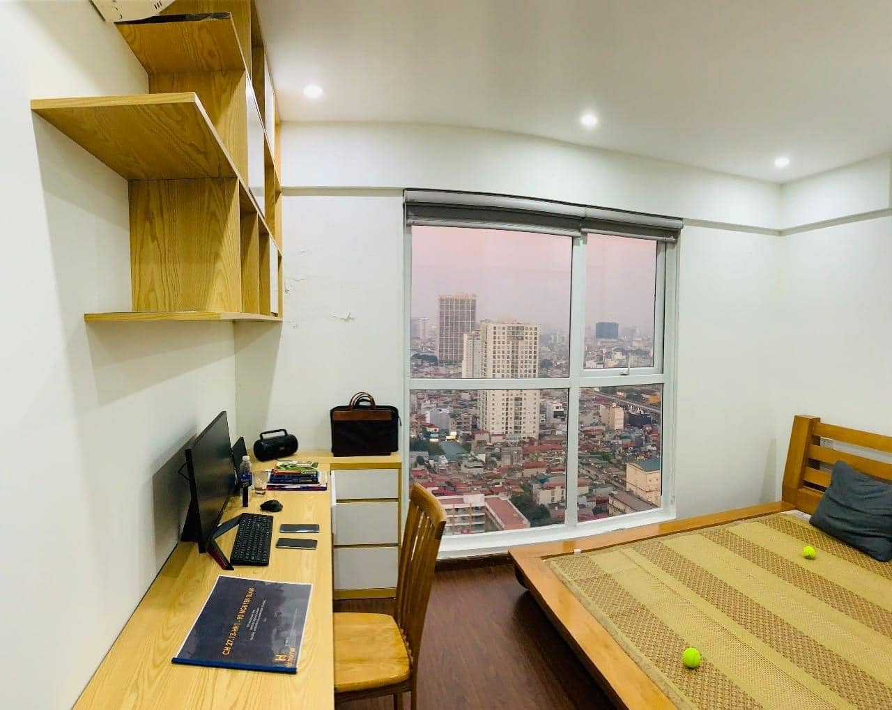 Bán căn hộ HH1 90 Nguyễn Tuân