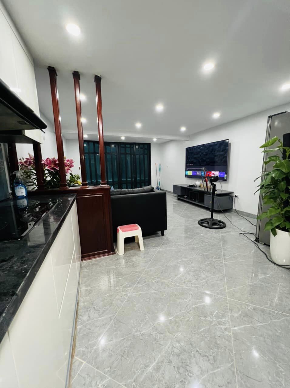 Bán nhà gõ ba gác, thông tứ tung, cách ô tô tránh 15m bán nhà Lương Định Của