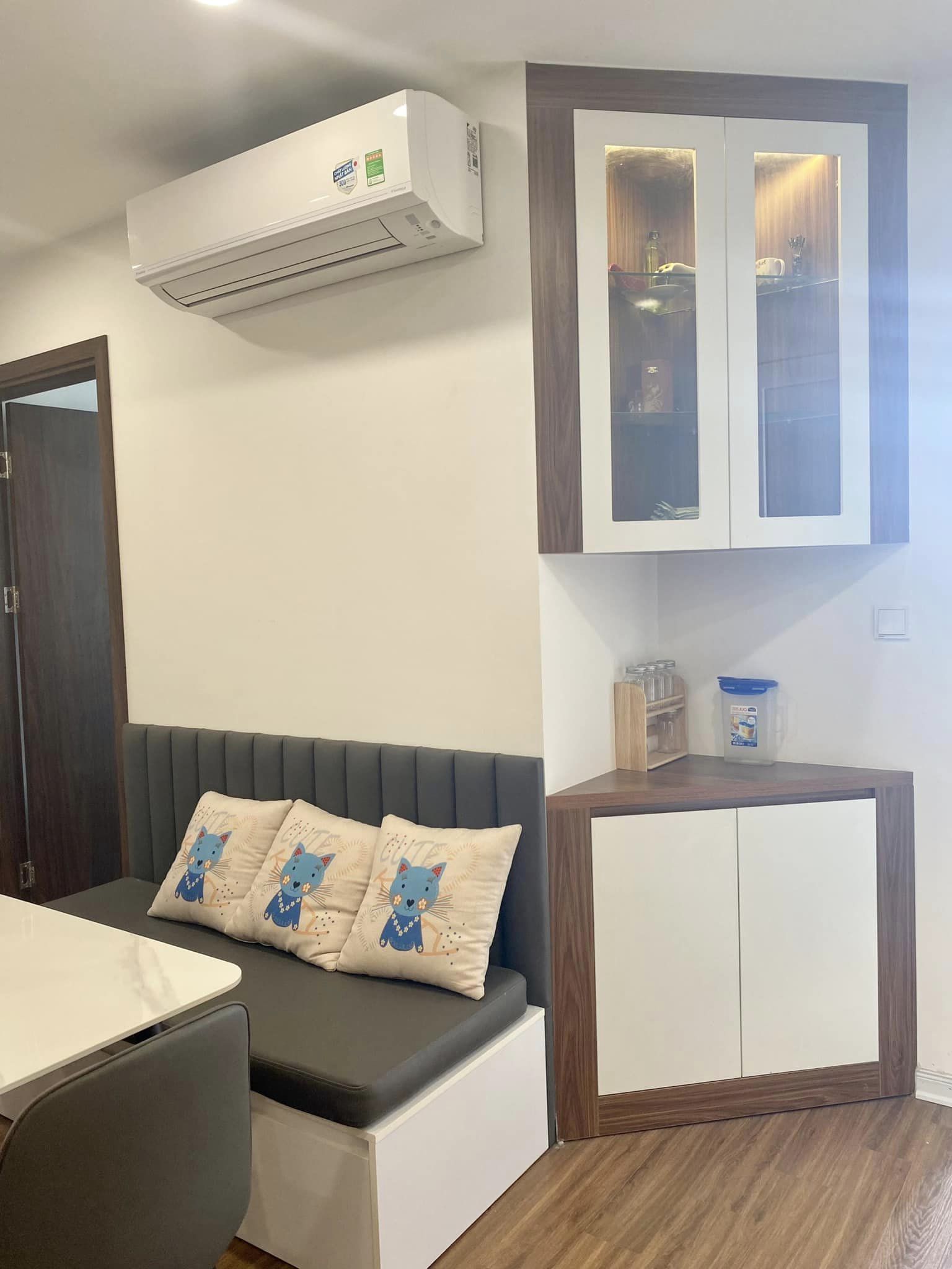 Bán Căn hộ 2 Phòng Ngủ Siêu Sang Giá 1.9 Tỉ, Cách Big C Long Biên 5 Phút di chuyển