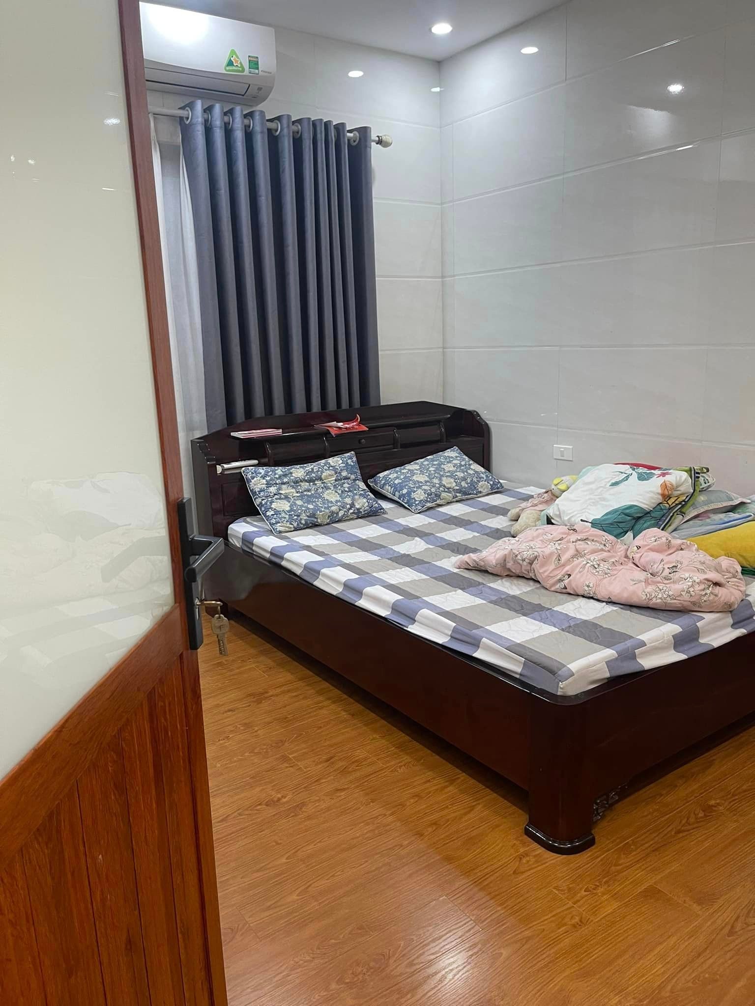 Nhà Vip Phố Xuân Thủy, Ô Tô Kinh Doanh, SĐCC, DT 55M2 4T, Mặt Tiền 3.8m, Giá Nhỉnh 6 Tỷ.