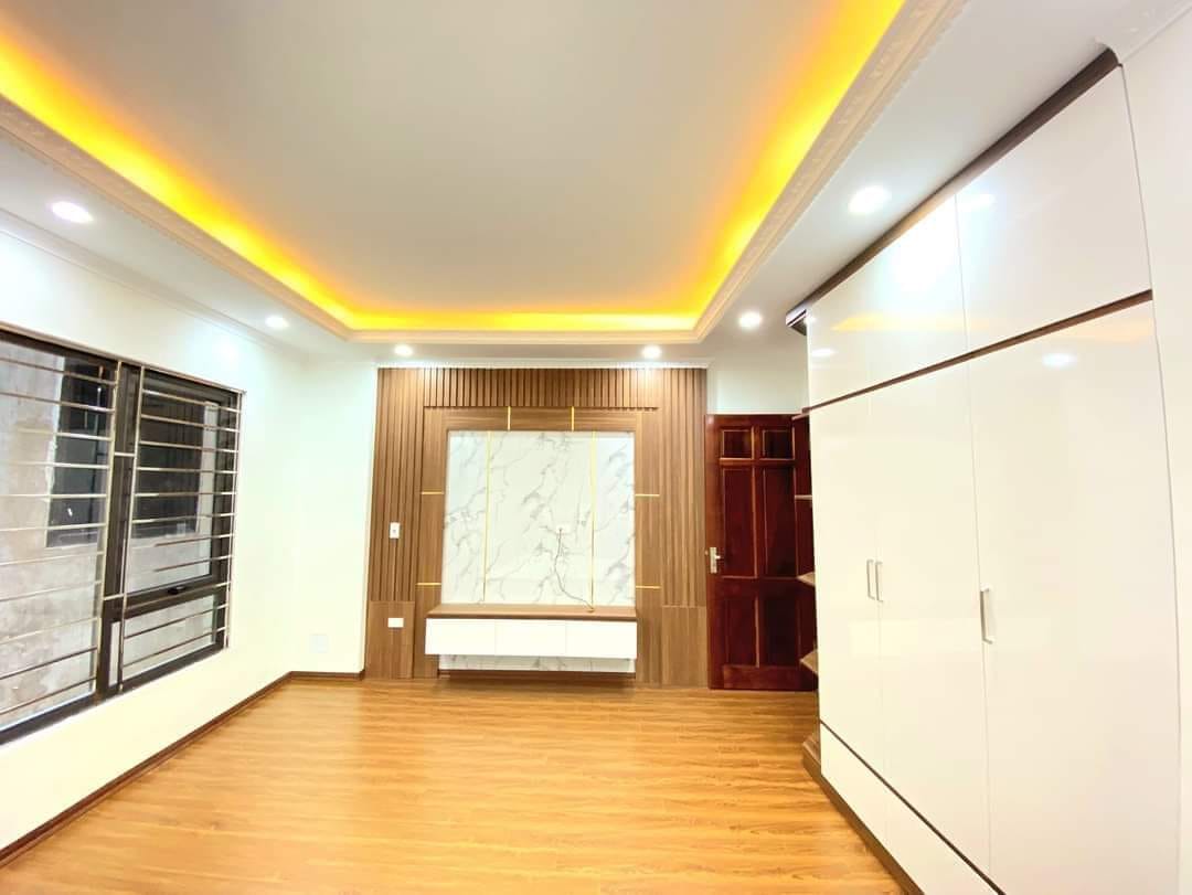 Lô góc, 15m ra phố, ngõ ba gác, ở luôn, bán nhà Tây Sơn