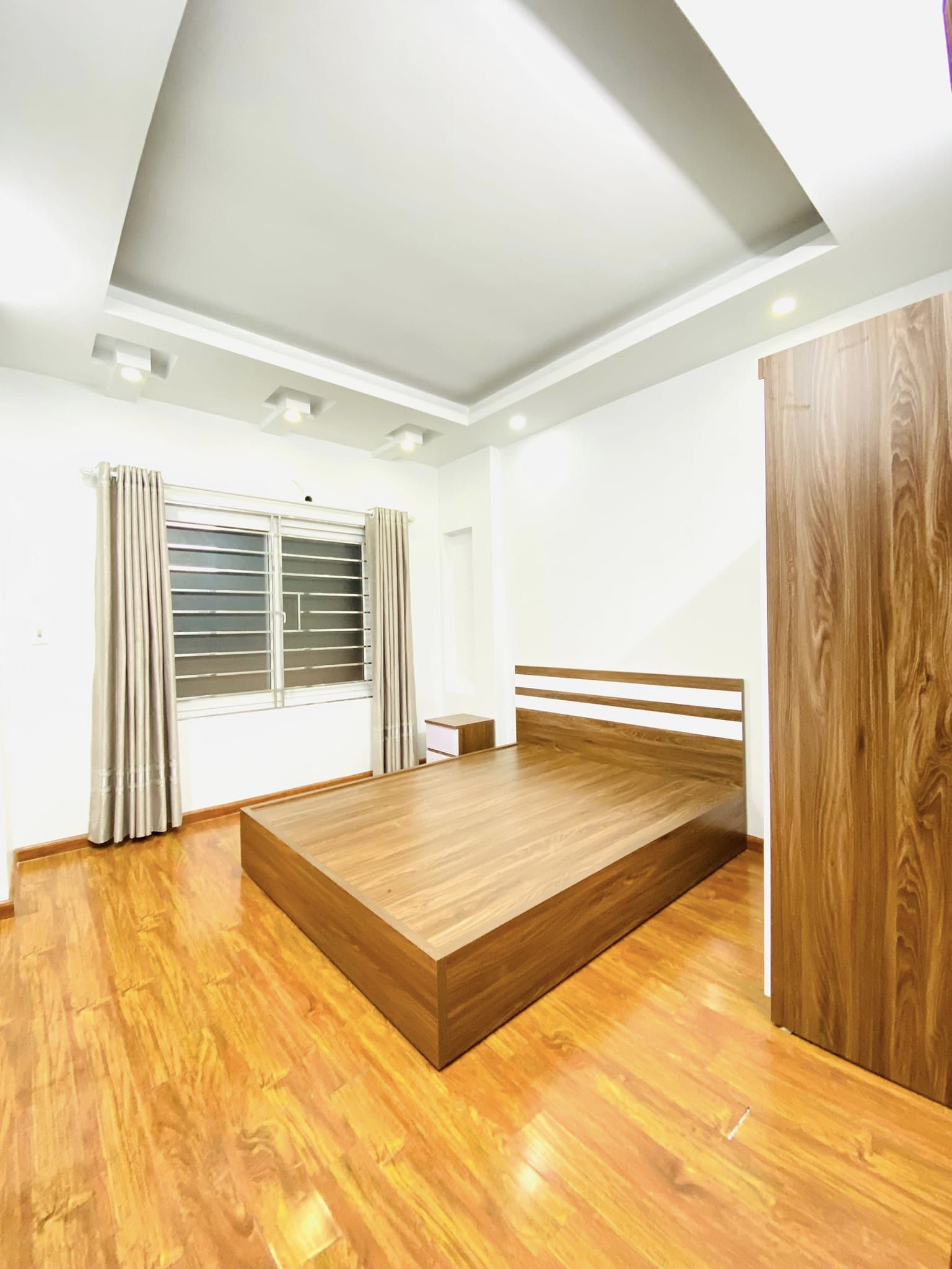 HIẾM, HÓT! Ô tô, nội thất nhập khẩu, ở ngay,Hoàng Cầu 53.6 m2 CHỈ 7.95 tỷ