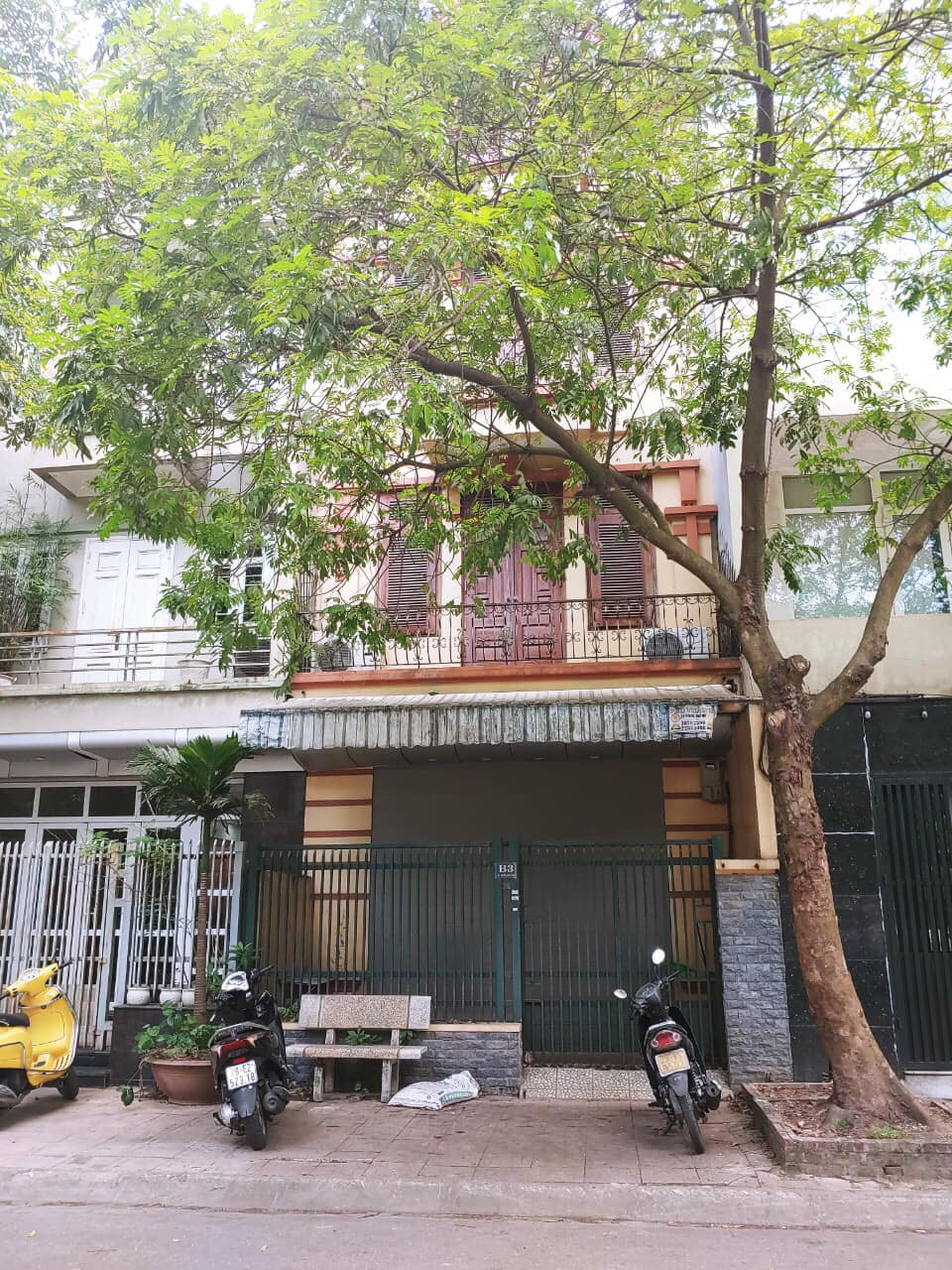 Cho thuê nhà Ô tô tránh Đỗ Quang 75mx6T KD spa kho lớp học, giá rất rẻ