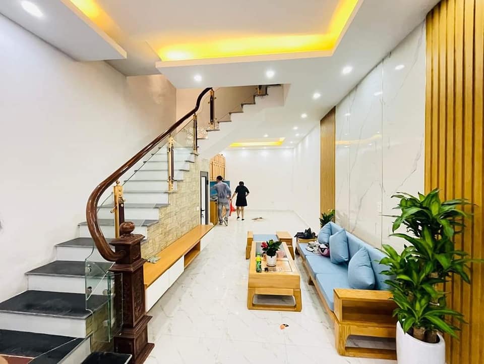 Cách ô tô 10m, bãi gửi ô tô 20m, lô góc, đẹp ở ngay, Hào Nam 57.2 m2_6.58 tỷ
