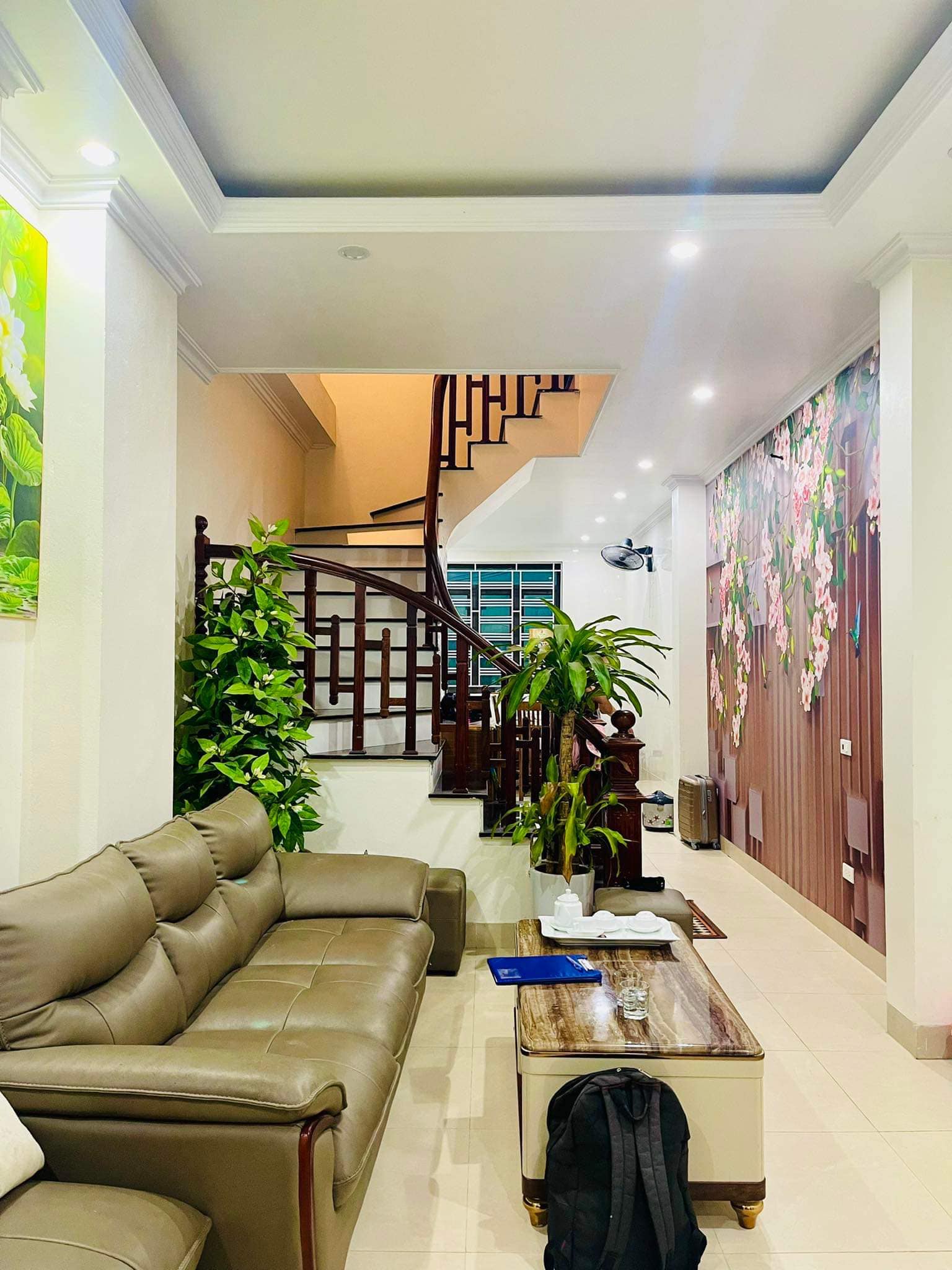 Bay nhanh nhà ngõ matiz, ở ngay bán nhà Thái Hà