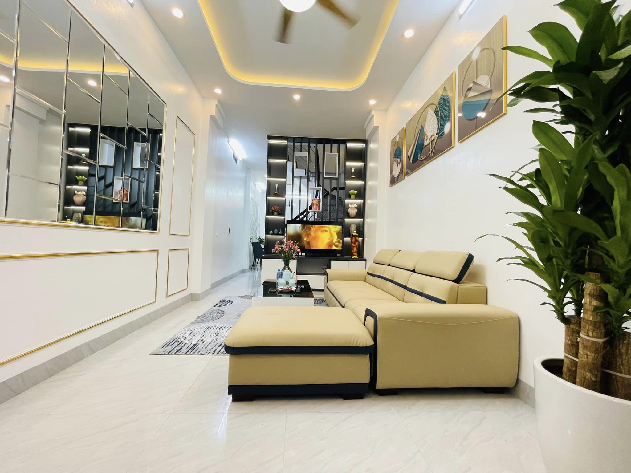 Ngõ thông thoáng, sạch đẹp, dân trí cao, ở ngay Xã Đàn