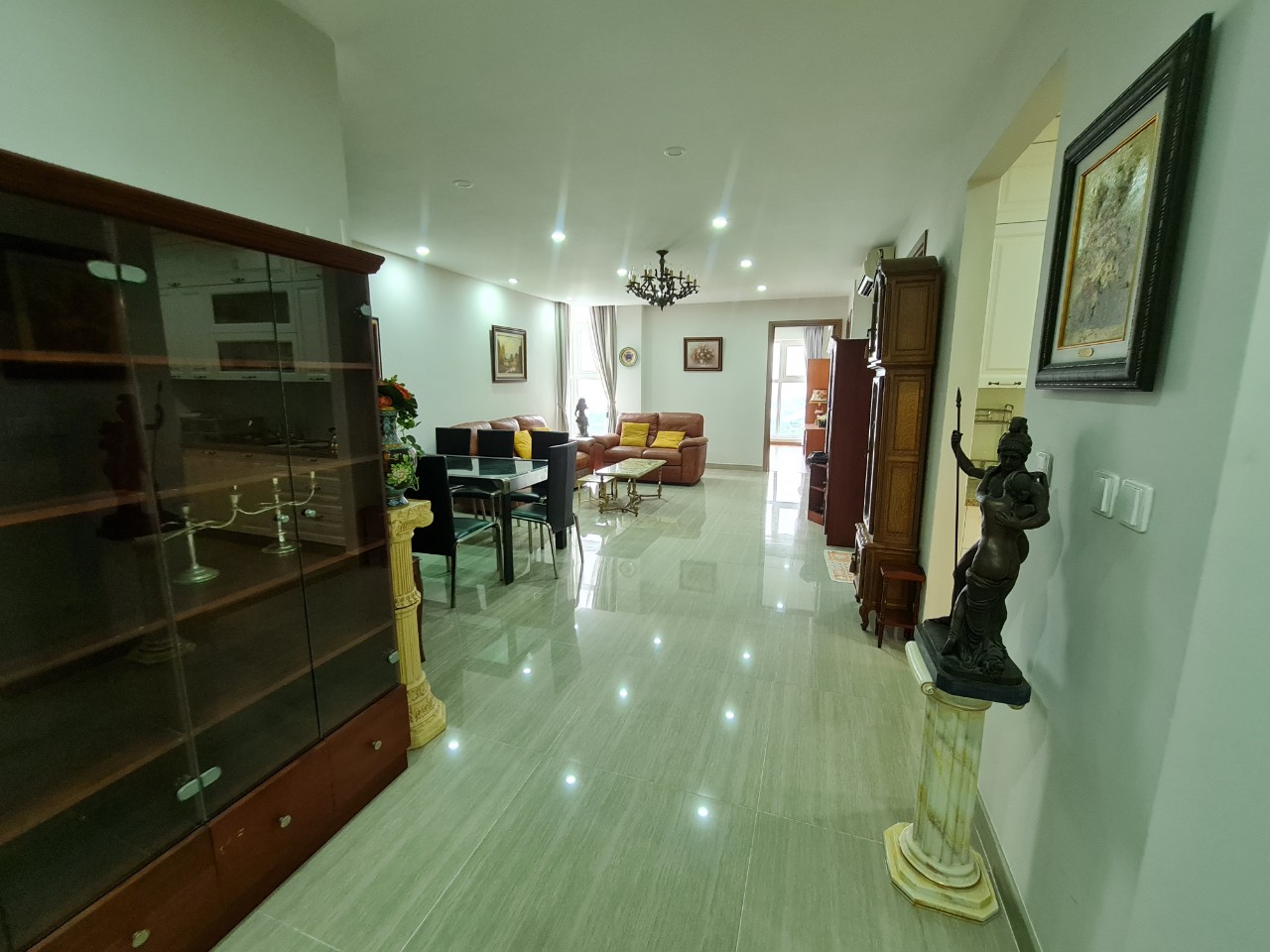 Cho thuê chung cư Ciputra 3 phòng ngủ 113m2, 3 phòng ngủ, 2 phòng vệ sinh, 1 phòng khách, 1 phòng bếp, thương lượng giá