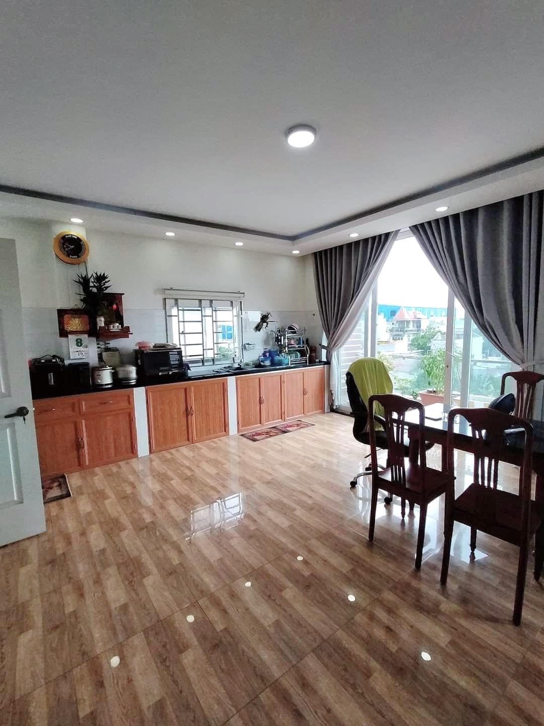 Bán nhà shr 52m2 5tầng hxh Lê Trọng Tấn , giáp Bình Tân, 6ty nhinh , 0932030061