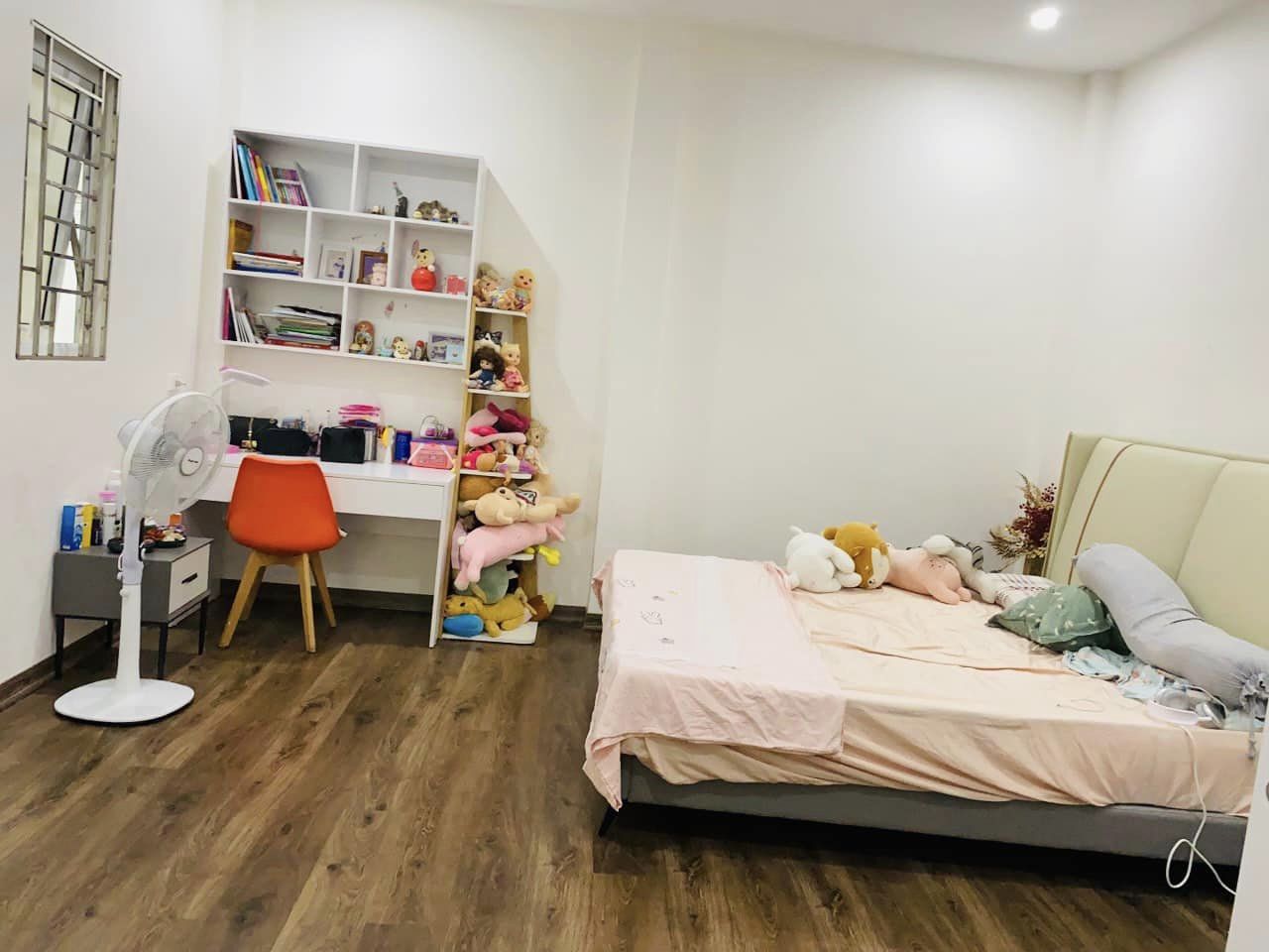 Bán nhà riêng ngõ 10 Tôn Thất Tùng 50m2, MT 5m Giá Chỉ 5,5 Tỷ