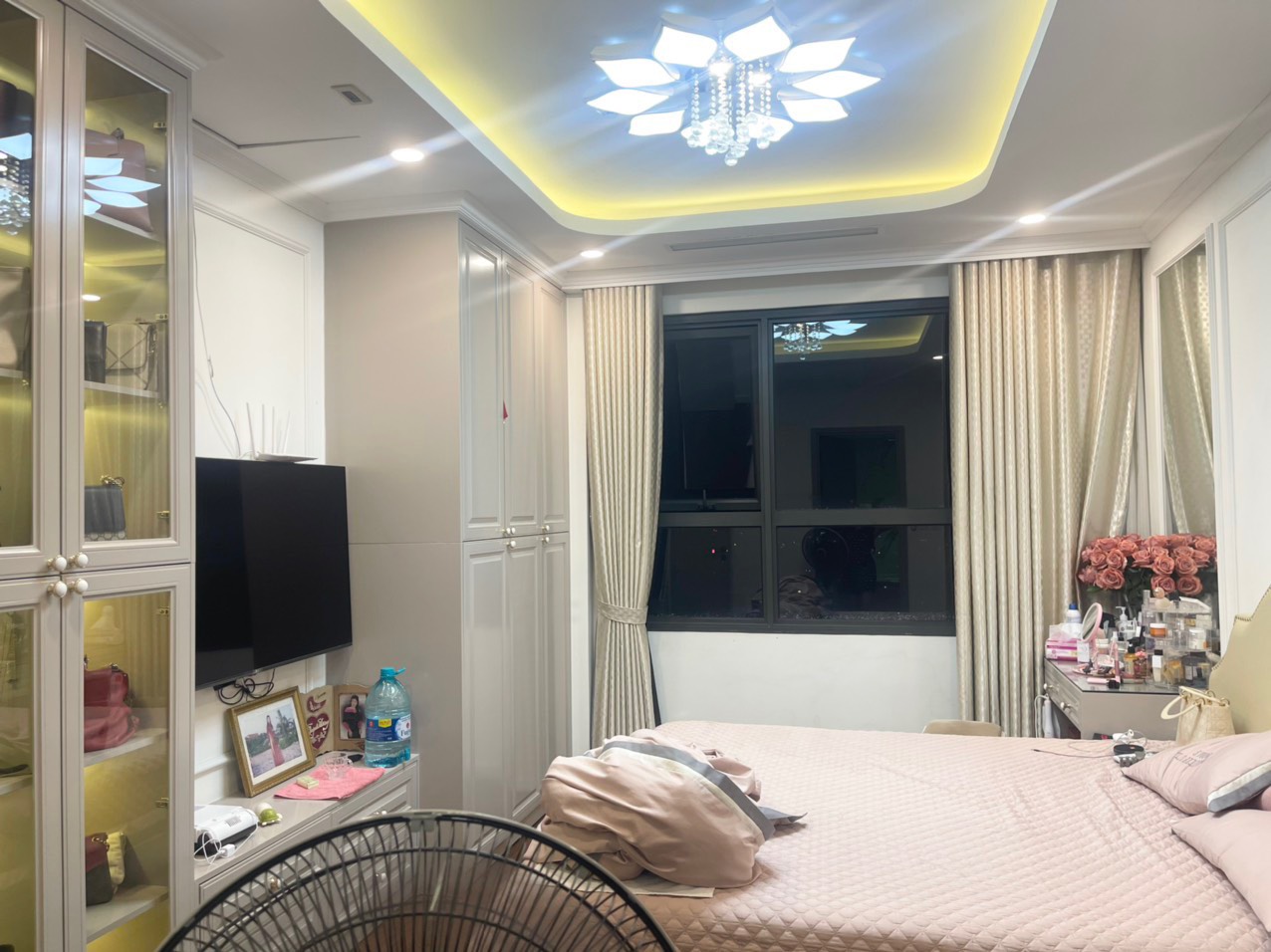 Cho thuê chung cư A10 Nam Trung Yên, Yên Hòa, Cầu Giấy, 98m2 3N 2VS, khách, b