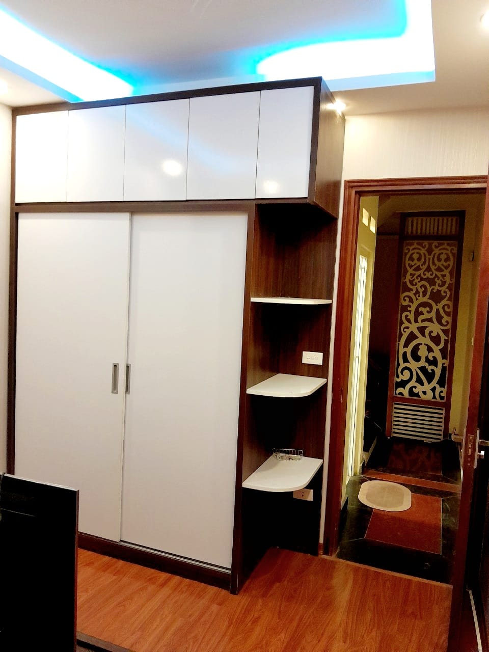 Căn góc, thông sàn, cách phố 25m, bán nhà Xã Đàn