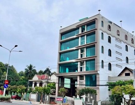 Cho thuê tòa nhà làm văn phòng trung tâm tp Long Khánh, Đồng Nai