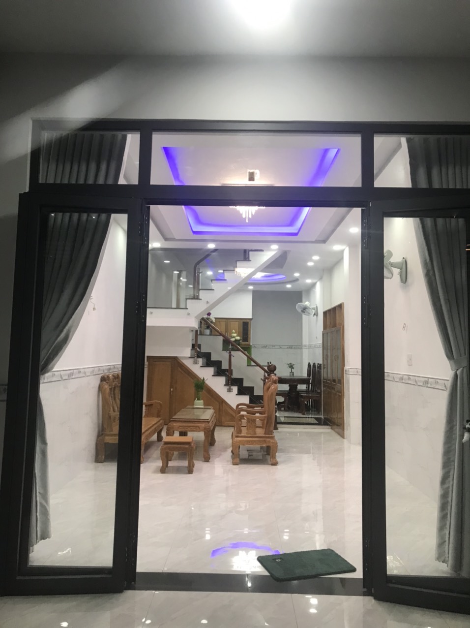 Tôi cần bán nhà mới xây năm ngoái, 4 tầng,  P.10, 119m², 4.65 tỷ