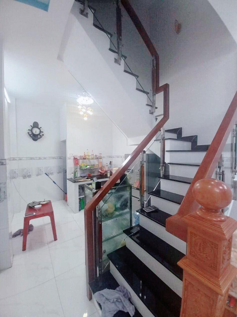Bán nhà shr 26m2 3tang Cống Lở Tân Bình ,liền kề sân bay , 3 tỷ nhỉnh. 0932030061