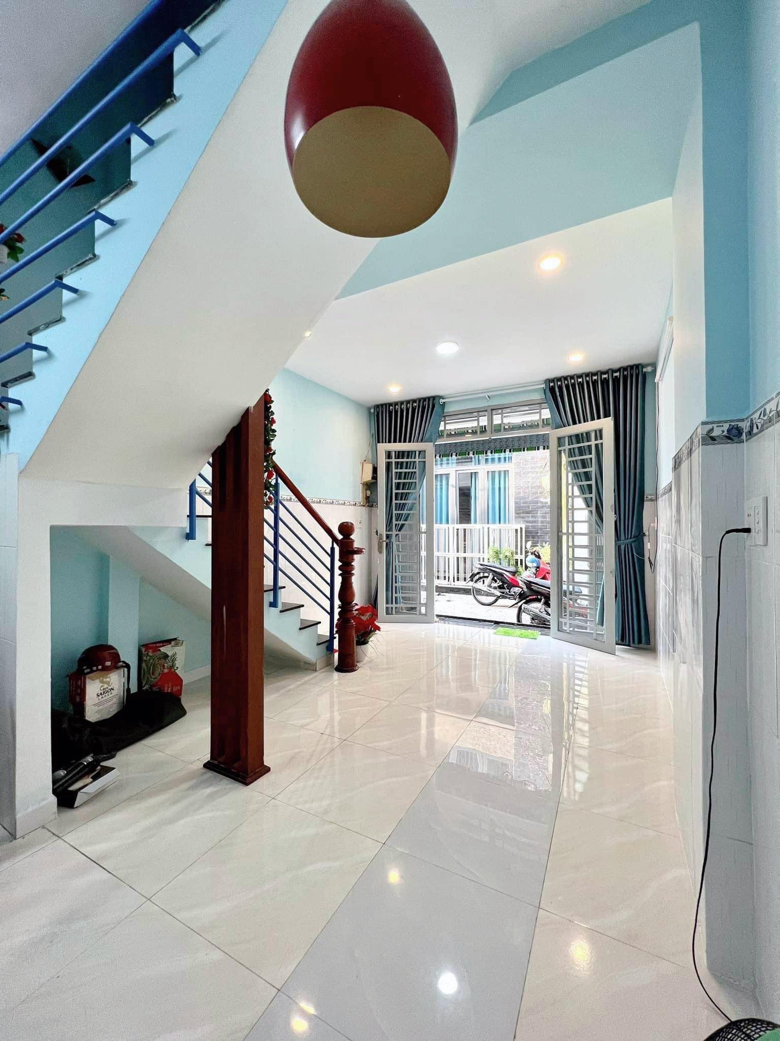 Bán nhà shr 29m2-2tang gần Phạm Văn Bạch - Chợ Tân Trụ , 3 tỷ nhỉnh 0932030061