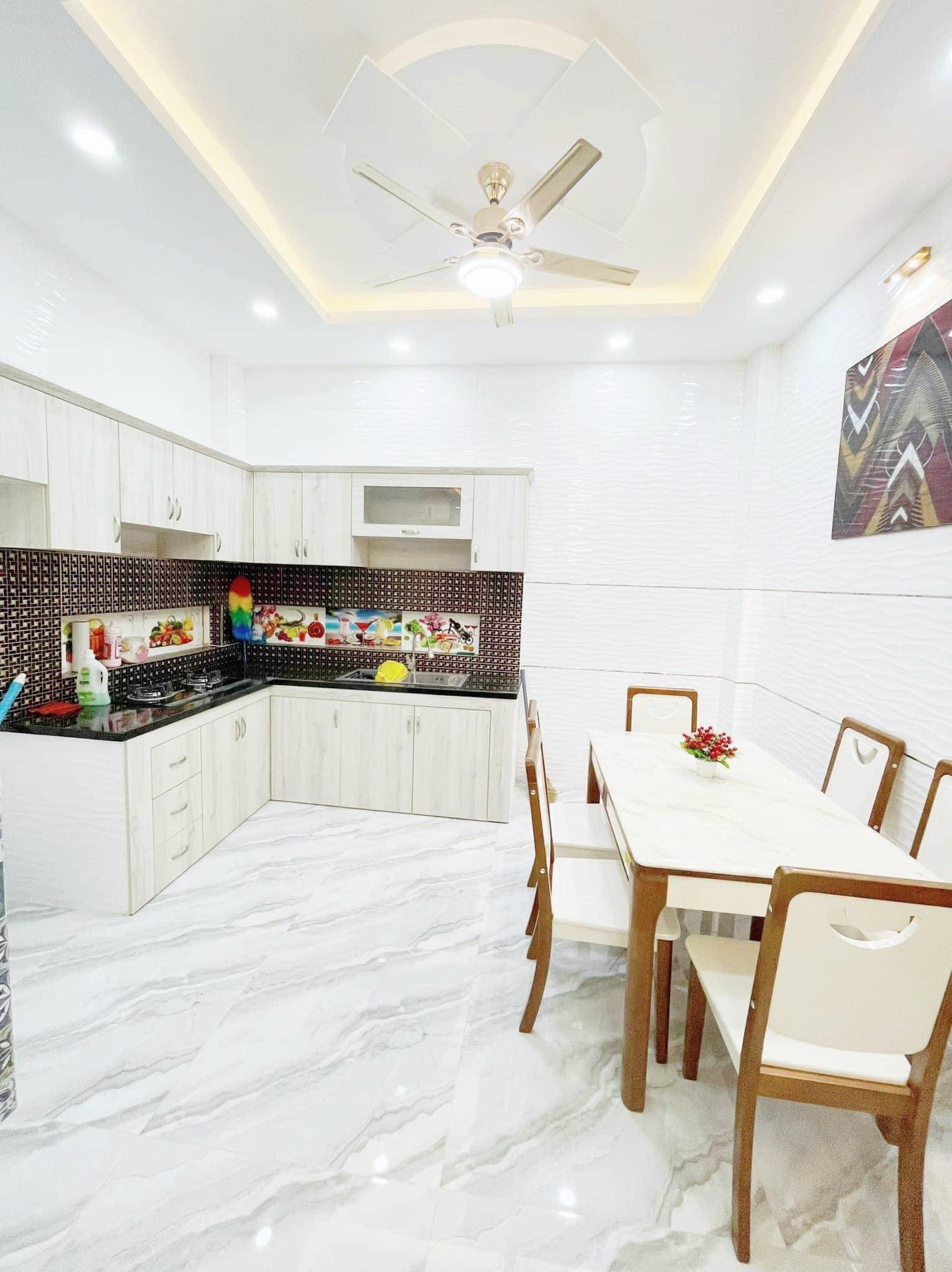 Nhà mới full nt 30m2-4tang gần Phan Huy Ích giao Quang Trung - liền kề Emart Gò Vấp - 5 tỷ nhỉnh 0932030061