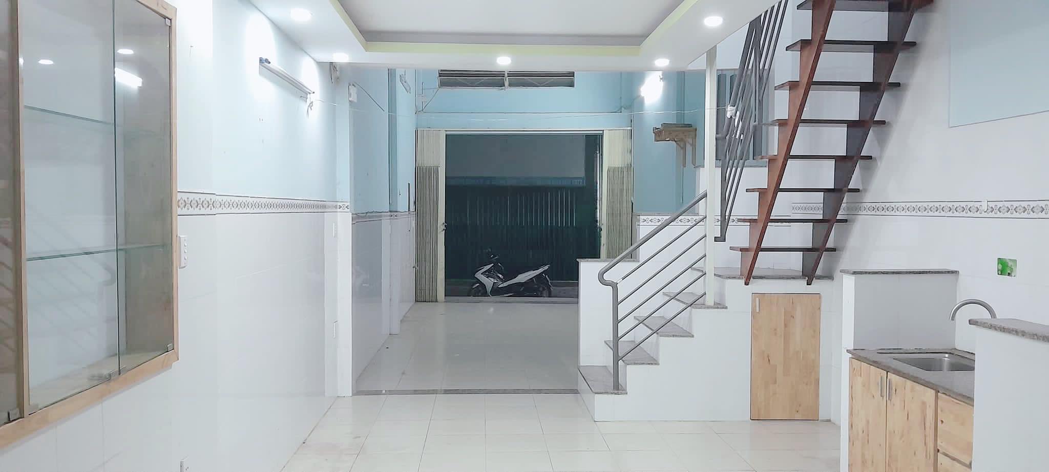 Bán Nhà 2mt hxh 63m2 sát Trường Chinh Tân Bình - giá 4 tỷ nhỉnh 0932030061
