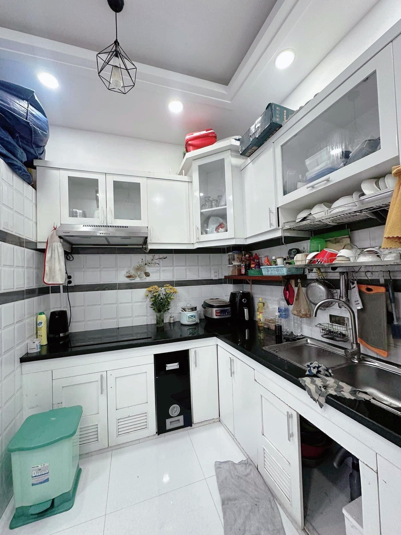 Bán nhà shr 27m2-3tang Nguyễn Duy Cung Gò Vấp - Liền kề Emart 2 - 3 tỷ nhỉnh 0932030061
