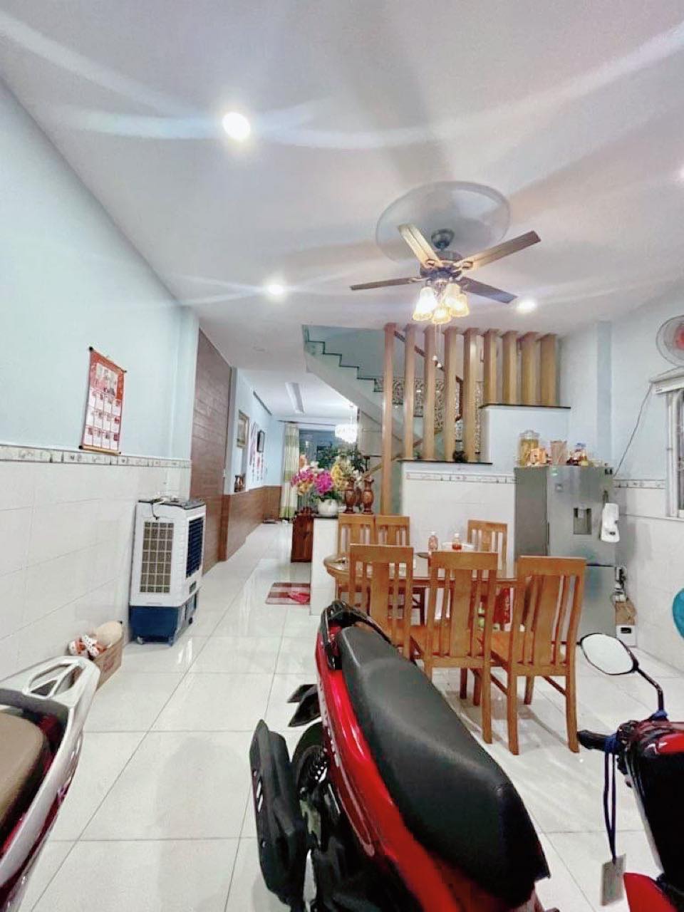 Nhà lô góc 2 mặt hẻm 68m2-2tang Sơn Kỳ , liền kề Aeon Tân Phú - hxh đỗ cửa - 6 tỷ nhỉnh 0932030061