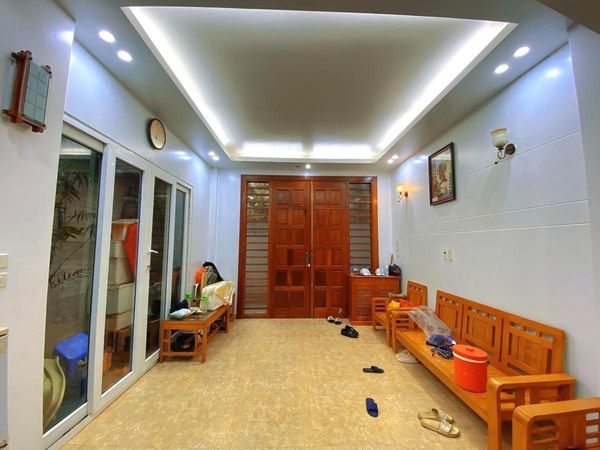 Bán nhà riêng ngõ 72 Tôn Thất Tùng 52m2, 6T, Ô Tô, 3 Thoáng Giá Chỉ 8,1 Tỷ