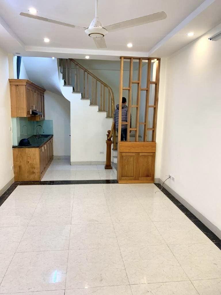 Bán nhà riêng Nguyễn Lương Bằng 35,5m2, 5T Nở Hậu Giá Chỉ 4,7 Tỷ