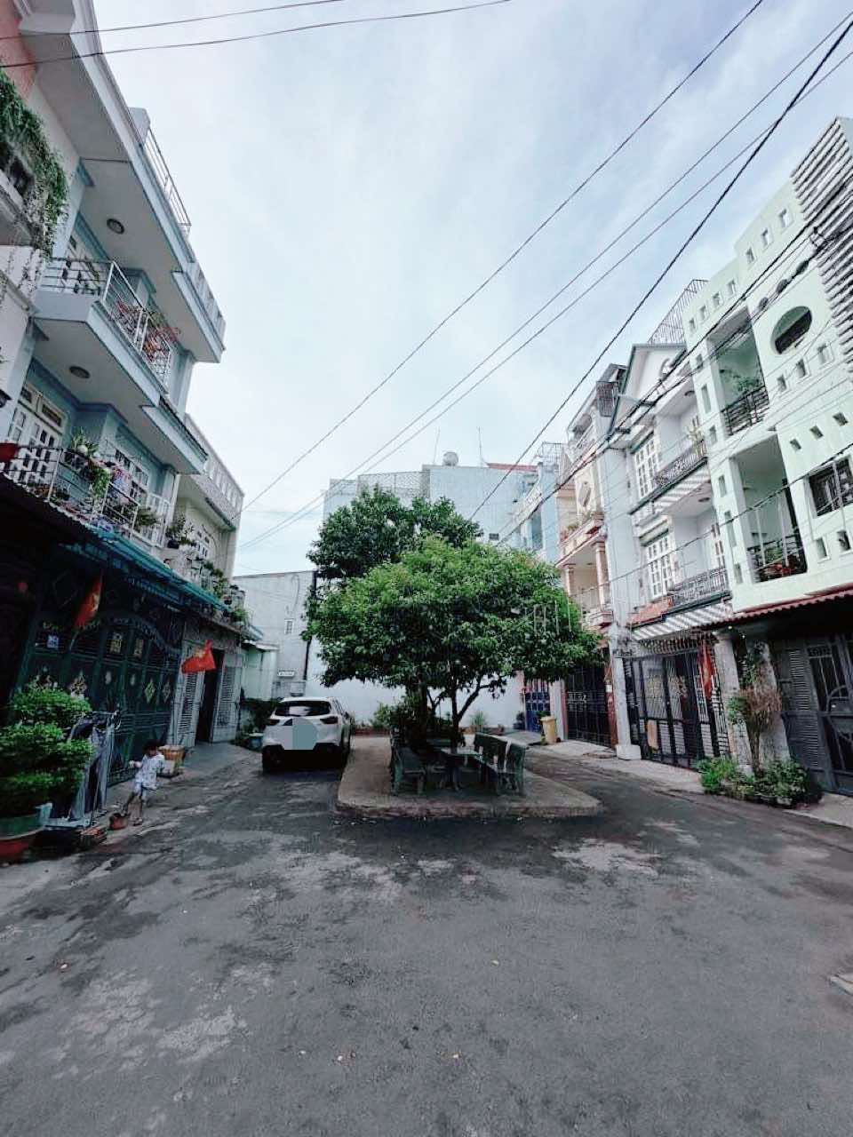Nhà lô góc 2mt hẻm 65m2-4tang hxh tránh Phan Huy Ích Gò Vấp - khu riêng biệt - 7,8 TỶ