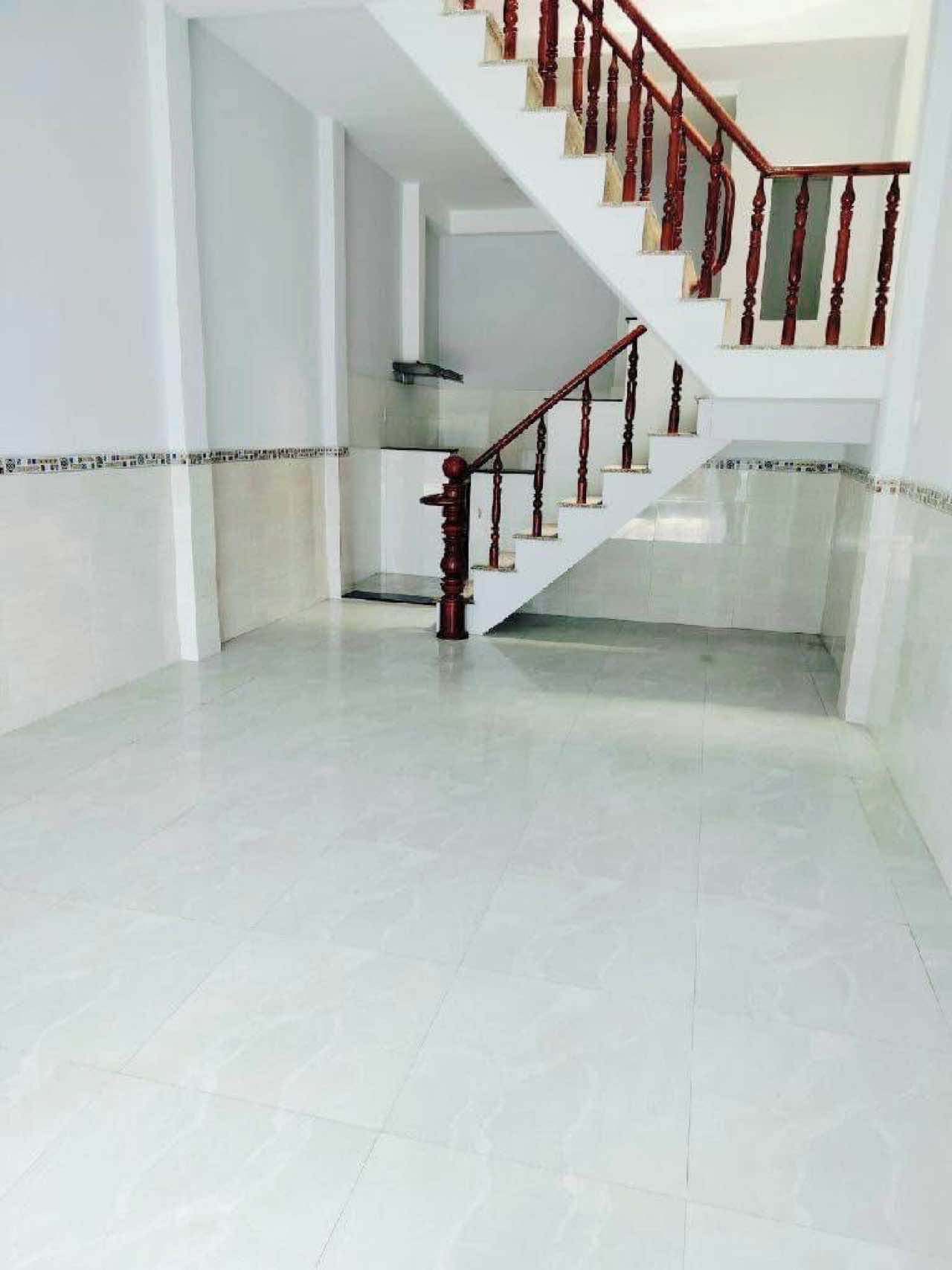 Bán nhà mt liên khu 2-5 , Q12 , 37m2-2tang gần C/c Hiệp Thành Building’s - 4 tỷ nhỉnh 0932030061