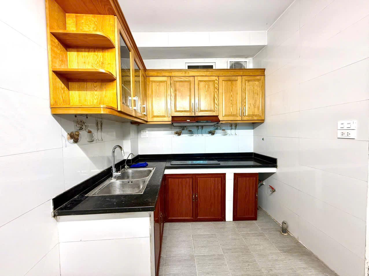 Bán Nhà Phố Trung Phụng 50m2, 5 Tầng Nhà Đẹp Gần Phố Giá Chỉ 7x Tỷ