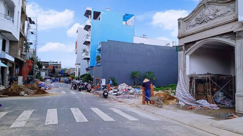 Cần Bán Đất Bình Tân Gần Trung Tâm Thương Mại Thổ Cư Full Xây Tự Do Có Sổ Hồng