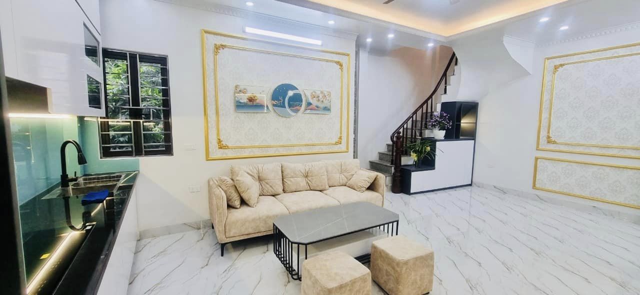 1 ngoặt, Cách phố 30m, Chủ tự xây, bán nhà Tôn Đức Thắng